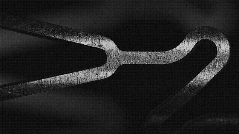 High-energy femtosecond laser micromachining of nitinol stents